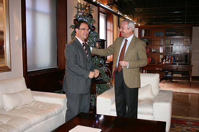 El presidente de la Comunidad recibe al nuevo delegado del Gobierno en la Región de Murcia - 2, Foto 2