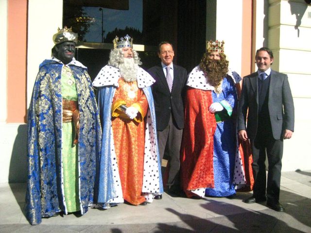 El Alcalde pide a los Reyes Magos trabajo, salud y agua para todos los murcianos - 2, Foto 2