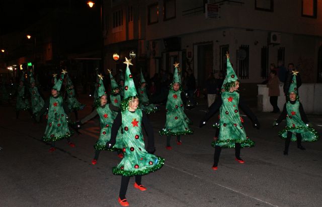 Los Reyes Magos desembarcan en San Pedro del Pinatar acompañados de ms de 200 personas - 3