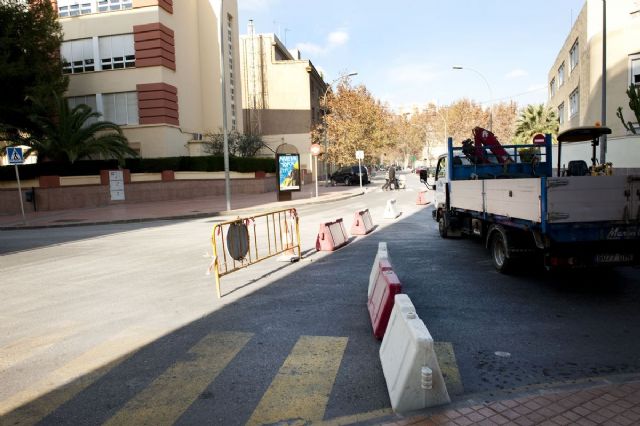 Corte de tráfico en la intersección de Carlos III con García Lorca por obras de saneamiento - 2, Foto 2
