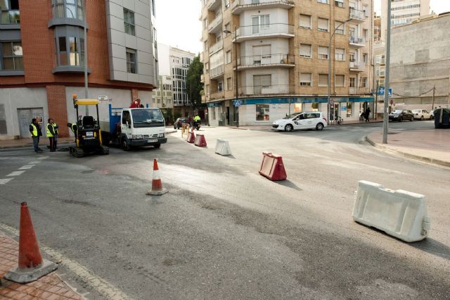 Corte de tráfico en la intersección de Carlos III con García Lorca por obras de saneamiento - 3, Foto 3