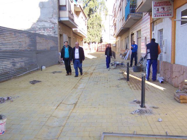 El Ayuntamiento de Águilas lleva a cabo la renovación de pavimentos, saneamiento y agua potable en la calle San Lorenzo - 1, Foto 1