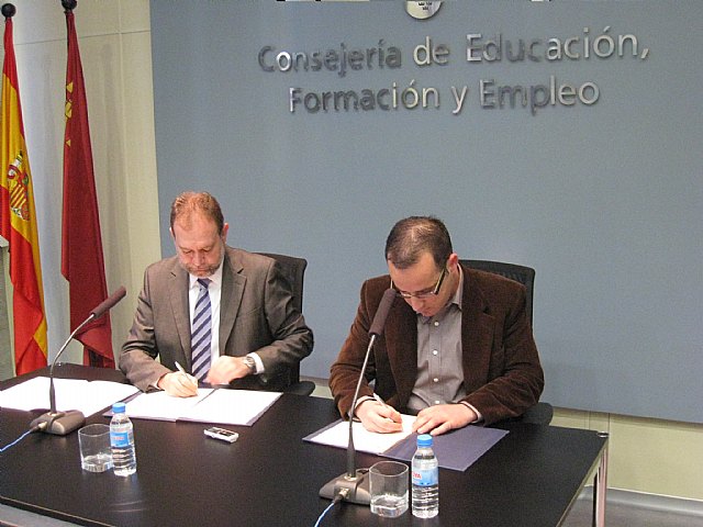 Educación diseñará un plan personalizado para favorecer la integración de los alumnos autistas en la Región - 1, Foto 1