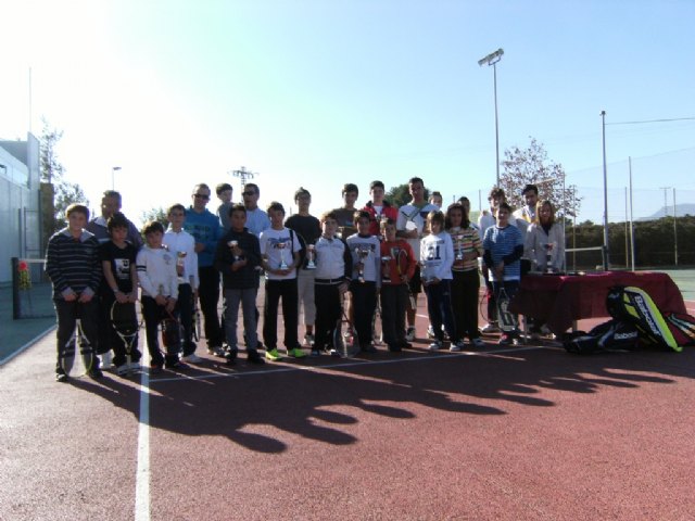 El Club Deportivo Sierra Espuña clausuró el pasado 8 de Enero su Torneo de tenis de Navidad, Foto 1