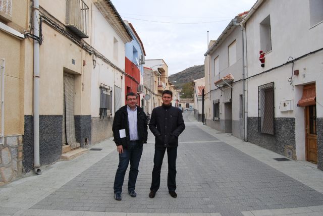 La calle Valeros, incluida en el POS de 2011, est siendo mejorada lo que provocar un corte de agua el prximo martes, Foto 2