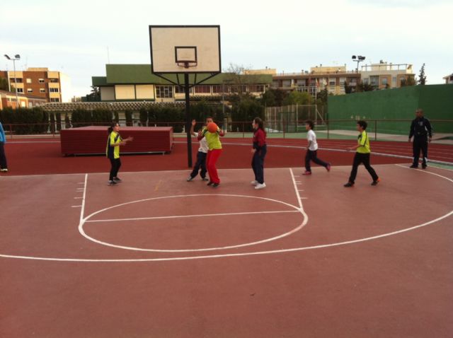 Los colegios Siglo XXI y Manuela Romero destacan en la segunda jornada alevn de Deporte Escolar, Foto 5