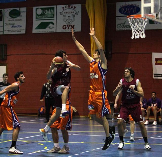 Un intermitente CB UCAM Begastri suma frente al Valencia Basket una nueva derrota - 1, Foto 1