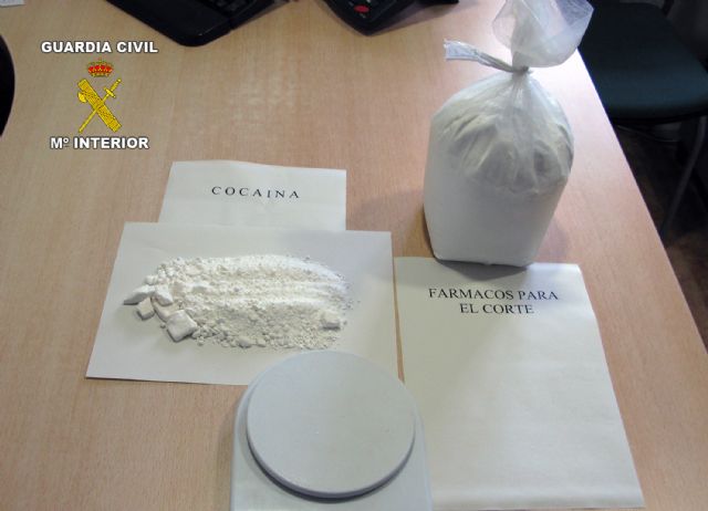 La Guardia Civil detiene a tres personas por tráfico de drogas en Jumilla - 3, Foto 3