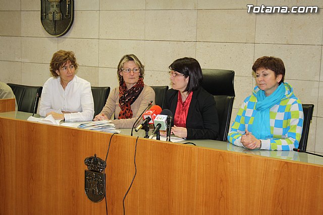 La alcaldesa de Totana recibe a dos delegaciones francesas y una checa - 6