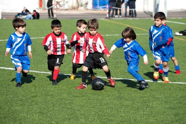 Los líderes de la liga de fútbol base siguen invictos - 1, Foto 1