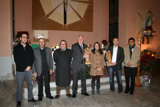 La Iglesia del Barrio de San Antonio renueva su imagen exterior - 2, Foto 2