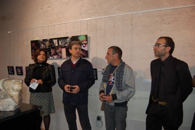 Artistas y vecinos se reúnen en torno al bordado - 1, Foto 1