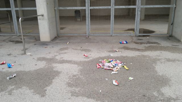 El PSOE lamenta el estado de abandono de emblemáticas instalaciones deportivas de Lorca - 1, Foto 1