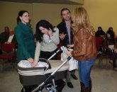 Una treintena de familias participan en el encuentro de Familias Canguro que acogen a niños menores de seis años