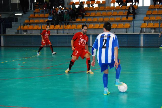 El Bujalance quiso, pero no pudo poner frente a las cuerdas al líder. 4-7 - 2, Foto 2