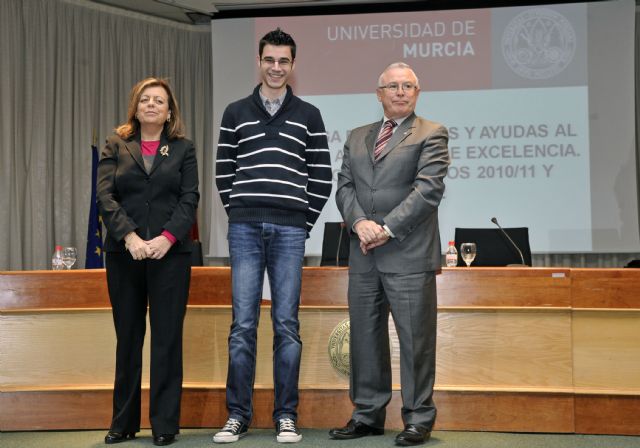 La Universidad de Murcia reconoce a sus alumnos de excelencia académica - 2, Foto 2