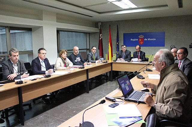 La Comunidad ultima una plataforma que evitará que ciudadanos y pymes tengan que entregar 15 tipos de certificados en sus trámites - 1, Foto 1