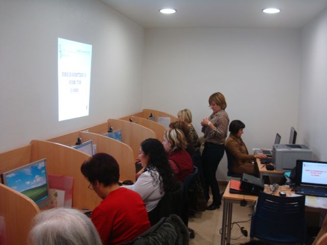 Comienza el curso sobre Informática aplicada a la búsqueda de empleo - 1, Foto 1