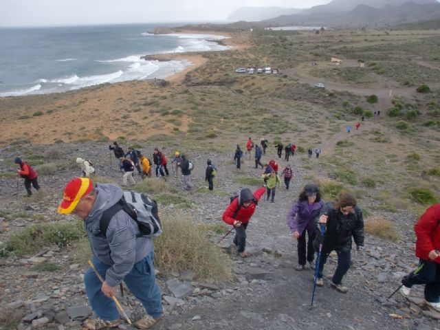 The Department of Sports organized a hiking trail this Sunday January 29 and features three new routes for the coming months, Foto 2