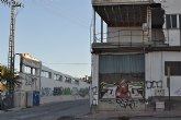 PSOE: 'Es urgente reparar y sustituir muros, paredes y aceras destruidas en Los Vientos por riesgo de accidentes'