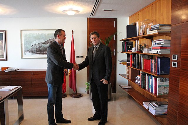 El diálogo con los agentes sociales centra la primera jornada de Bernal como consejero - 1, Foto 1