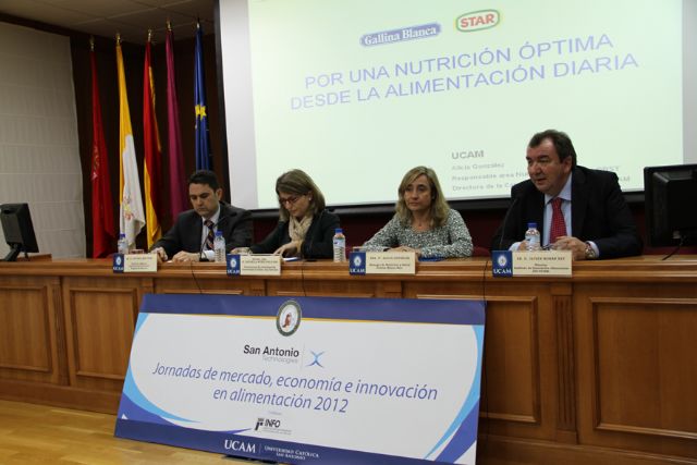 Inauguración de las Jornadas de mercado, economía e innovación en alimentación 2012 - 1, Foto 1