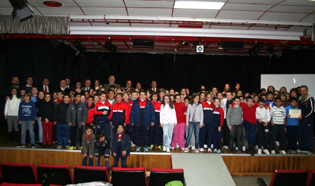 Los participantes en la campaña 'Verde, que te quiero, Vía Verde' reciben sus diplomas - 2, Foto 2