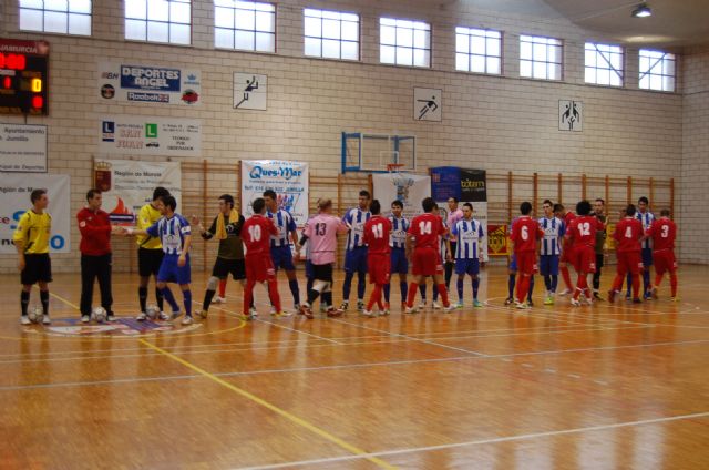 Duelo de titanes donde de nuevo el líder golea al rival - 1, Foto 1