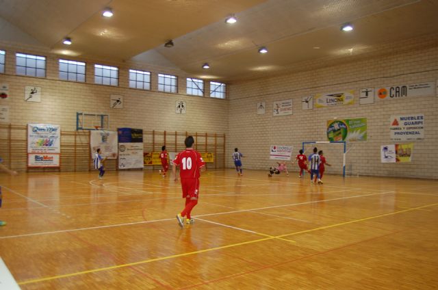 Duelo de titanes donde de nuevo el líder golea al rival - 3, Foto 3