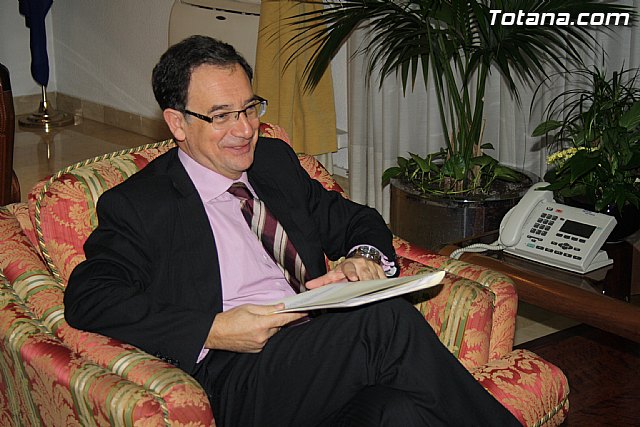 Reunin de la alcaldesa de Totana con el Delegado del Gobierno en Murcia - 5