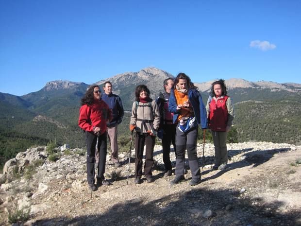 Senderistas se adentran en el corazón del Parque Regional de Sierra Espuña en la última ruta organizada por la concejalía de Deportes - 3, Foto 3