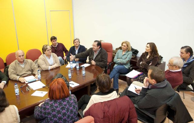 El equipo de gobierno y los representantes vecinales aúnan esfuerzos - 2, Foto 2
