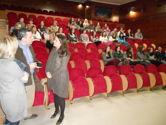 Alumnos del colegio Maristas y del centro Ysgol Uwchradd de Gales conocen las acciones de Murcia para proteger el medio ambiente - 1, Foto 1