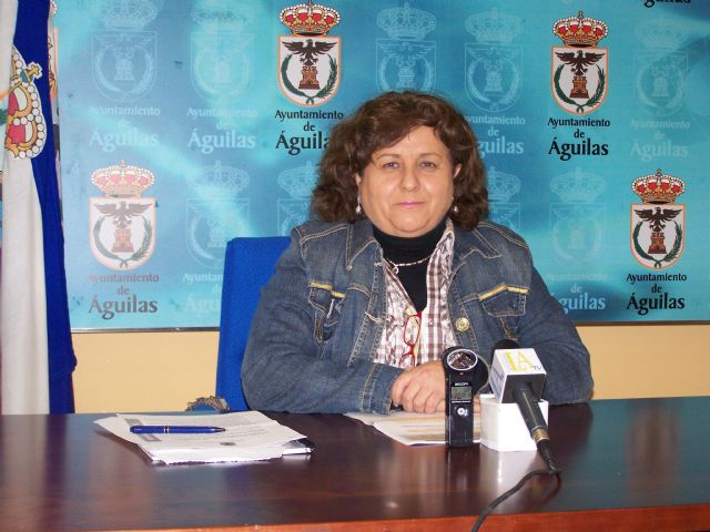 Los ciudadanos realizaron  más de 4.500 consultas a la OMIC de Águilas durante 2011 - 1, Foto 1