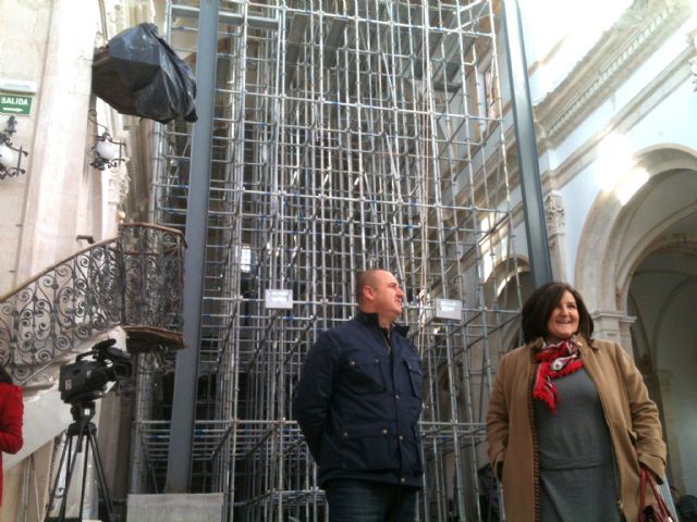 La iglesia de Santiago cuenta ya con una cubierta provisional que protege el templo frente a las inclemencias meteorológicas - 1, Foto 1