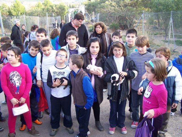Los alumnos de Ecoescuelas Litorales visitan la Asociación Protectora de Animales y Plantas - 1, Foto 1