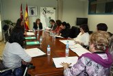La Consejera de Sanidad y Poltica Social constituye el jurado de los Premios 8 de marzo