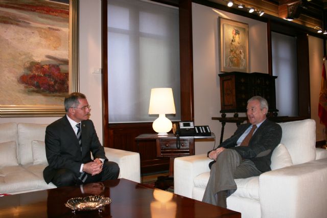 El alcalde de Águilas se reune con el presidente Valcárcel en Murcia - 1, Foto 1