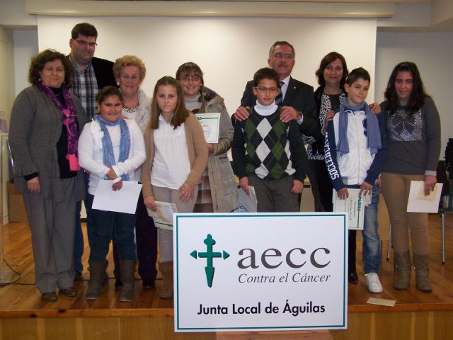 La junta local de la Asociación Española Contra el Cáncer entrega los premios del III Concurso de Redacción Escolar - 1, Foto 1