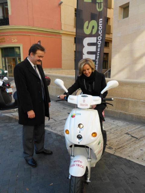 La Concejalía de Medio Ambiente se mueve en motos eléctricas - 1, Foto 1