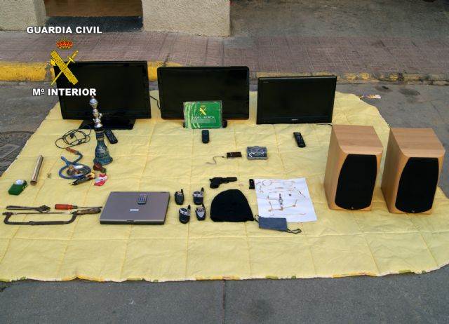 La Guardia Civil desarticula en Águilas y Jumilla dos grupos delictivos dedicados a la comisión de robos - 2, Foto 2