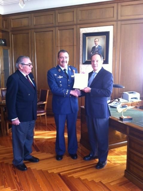 Relaciones Institucionales solicita que un caza C101 presida la Plaza de la Academia General del Aire de Murcia - 1, Foto 1