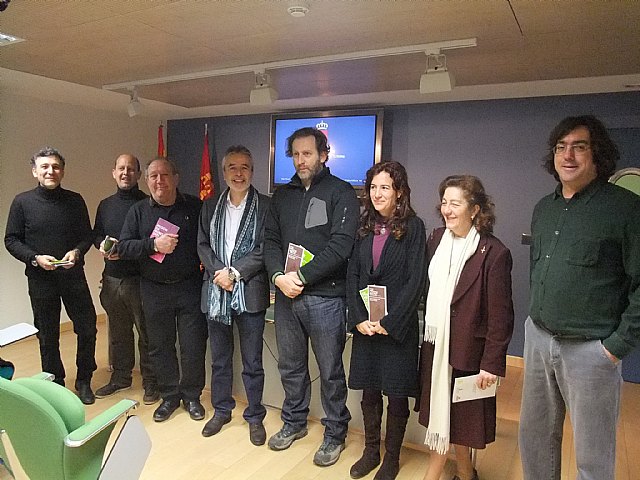 ´Encuentros con…´ se mostrará en el Museo de Arte Moderno de Cartagena y el de Bellas Artes de Murcia - 1, Foto 1