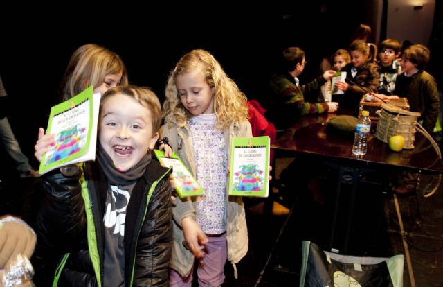 Los dragones de Carles Cano animan a los niños a leer - 2, Foto 2