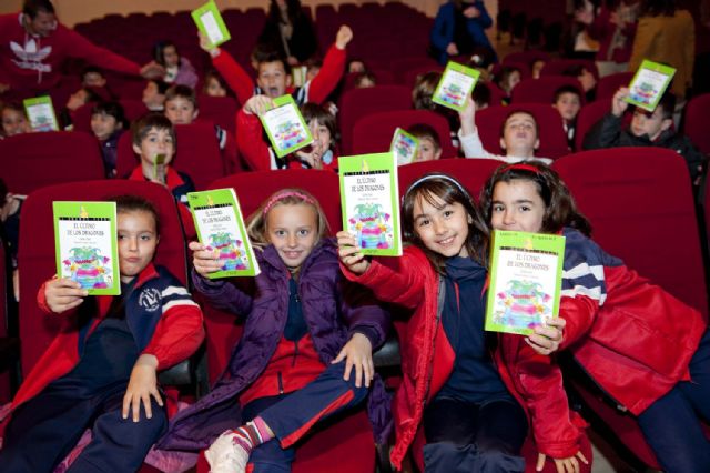 Los dragones de Carles Cano animan a los niños a leer - 3, Foto 3