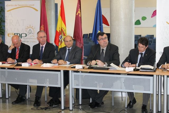 La Mesa de Normalización de la Actividad Empresarial en Lorca promueve la captación de inversiones que generen riqueza y empleo - 1, Foto 1