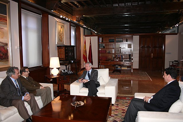 El Gobierno regional y Ferrmed impulsan una tercera vía sólo para mercancías del Corredor Mediterráneo hasta el puerto de Cartagena - 1, Foto 1