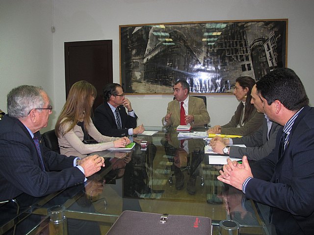 El consejero de Presidencia recibe al alcalde de Santomera - 1, Foto 1