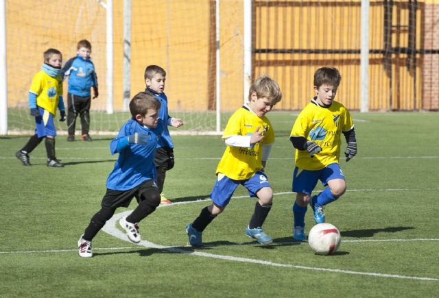 El juego limpio y la deportividad destacan en la modalidad de Fútbol 5 - 4, Foto 4