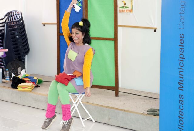 Personajes de cuentos infantiles atraen a los niños de Santa Ana al nuevo local de la biblioteca - 1, Foto 1
